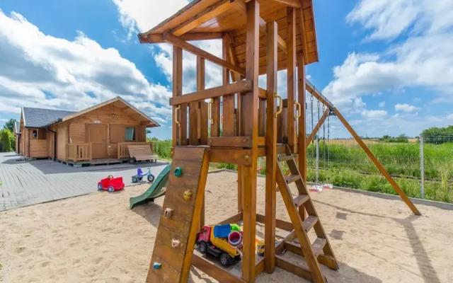 Cozy Holiday Home in Mielno near Lake