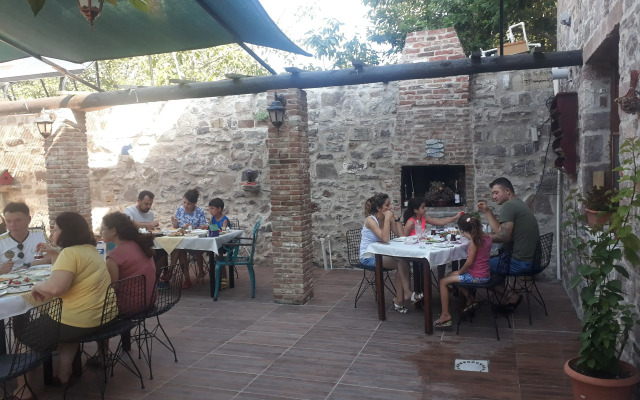 Hayat Alti Otel Ayvalik (Adults Only)