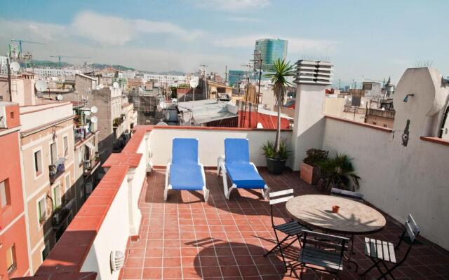 Barceloneta Suites Apartments Beach