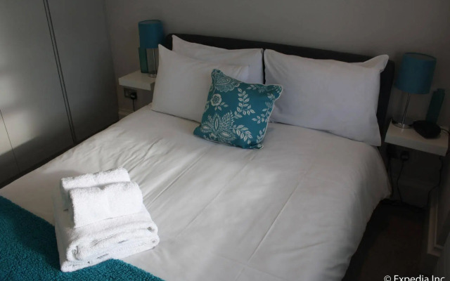 Flying Butler - Barons Court Apartments