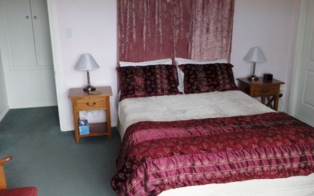 Storm Bay Guest House
