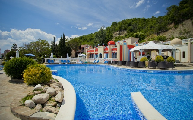 Royal Bay Hotel – All Inclusive