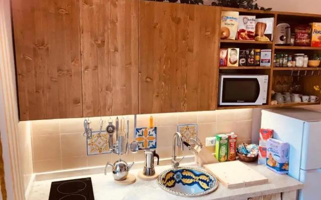 Adriana Casa Vacanze One Bedroom Apartment 5 People, wi fi, Parking, Near sea