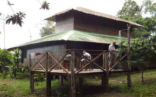 Amazon Lake Lodge