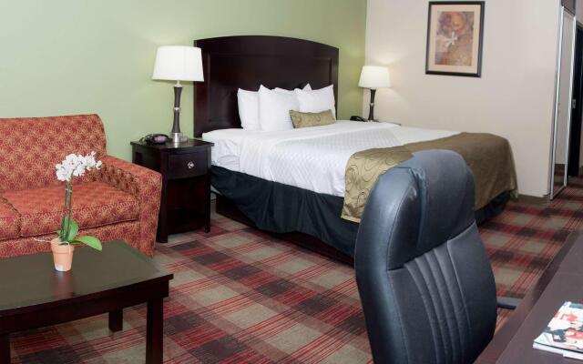 Best Western Plus Addison/Dallas Hotel