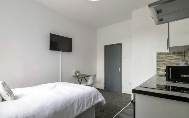 Immaculate 1-bed Studio1 in Coventry