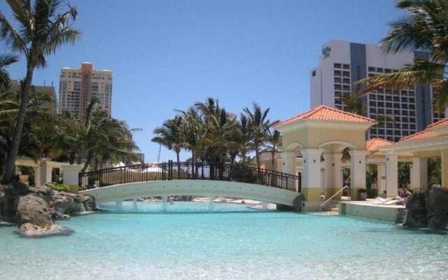 The Towers Chevron Renaissance Holidays Gold Coast