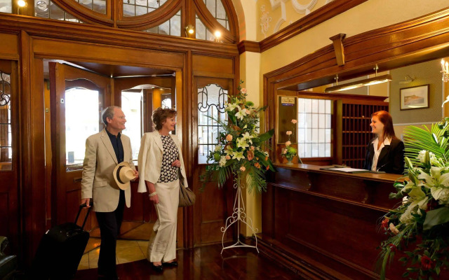 The Victoria Hotel & Source Spa