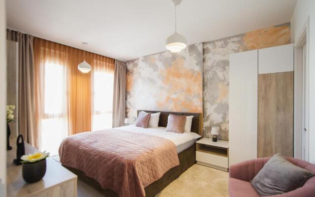 Romantic getaway at West Residence