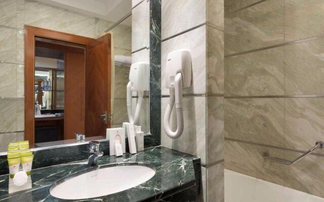 Ramada Al Hada Hotel And Suites