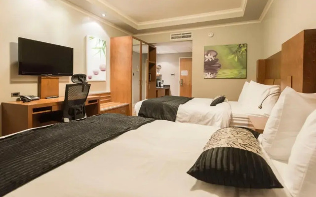 Hôtel & Suites Le Dauphin Drummondville