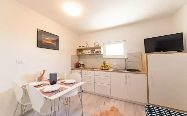 Renci - Great Location & sea View - A3