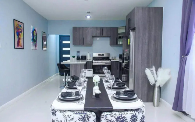 Montana Villa-ochorios-sleeps6-aircon-pool-tv-wifi