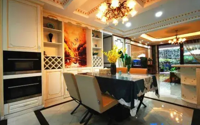Wuchuan Dongshan Private Language Homestay