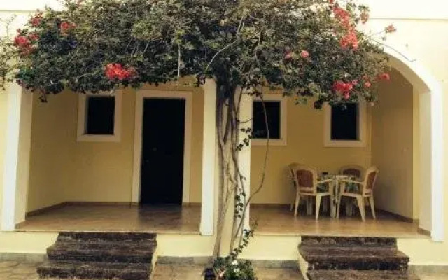 Villaggio Studios & Apartments