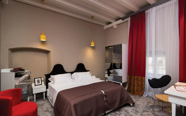 XII Century Heritage Hotel