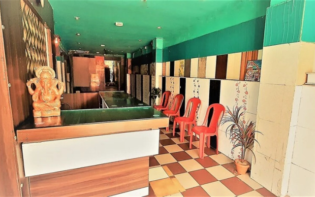 Chandrabindu n Lodge