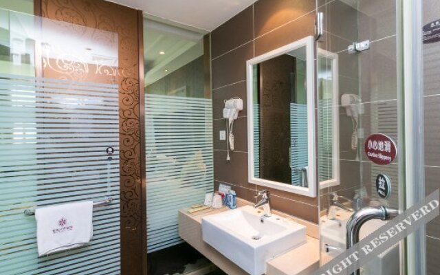 Xibei Hotel (Yongkang West Station Baolong Square Pedestrian Street)