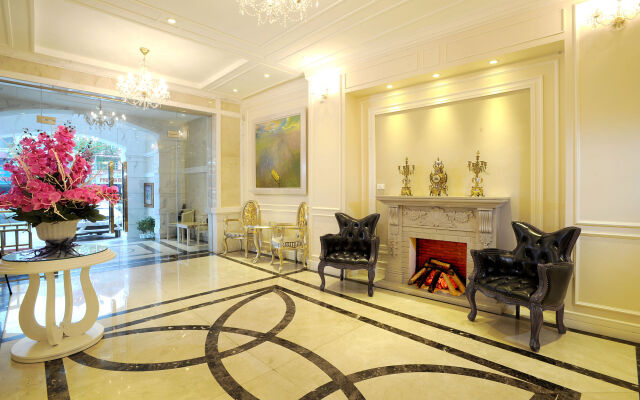 New Era Hotel & Villa