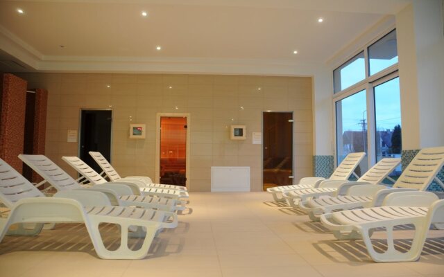 Két Korona Konferencia és Wellness Hotel