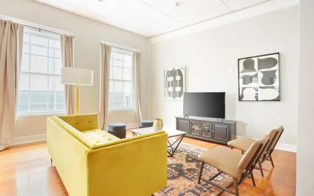 Sonder Baronne Manor