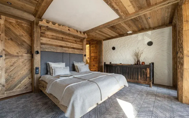 Mountain Shelter Salamandra