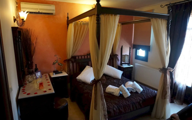 Epavlis Boutique Suites