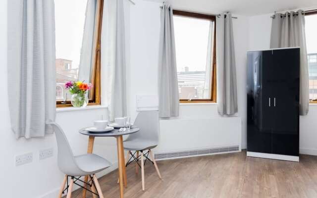 Modern Studio Apartment In The Heart Of Liverpool!