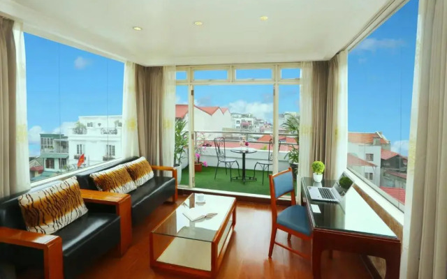 Hanoi House Hostel & Travel