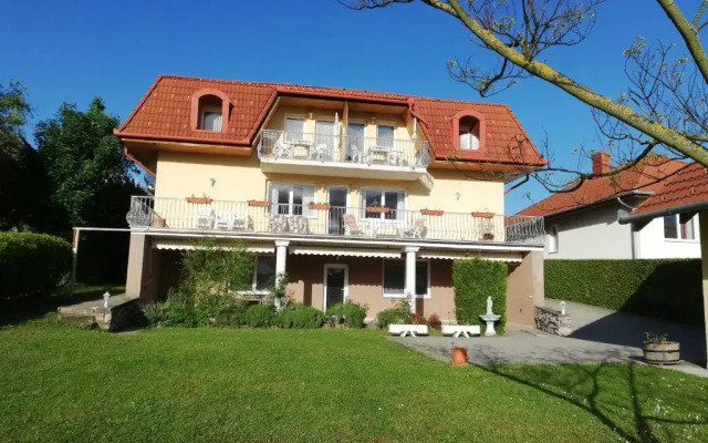 Lizi Apartman