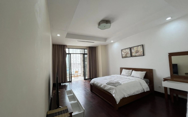 Vinhomes Royal City Luxury Apartment 3 Br – Guest Rooms – Hanoi