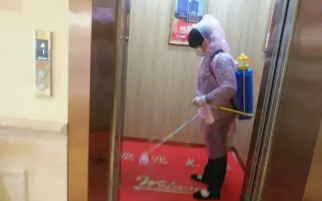 Vienna Hotel (Nanning Anji Wanda 33rd Middle School Subway Station)