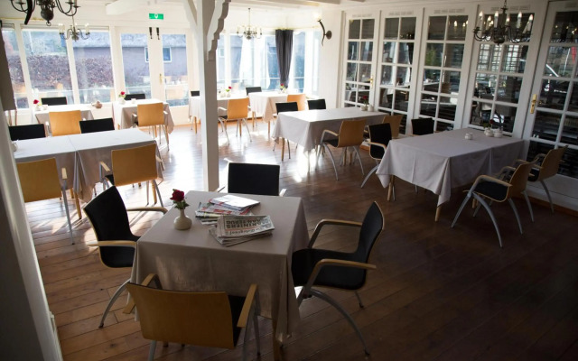 De Dames Van De Jonge Hotel Restaurant