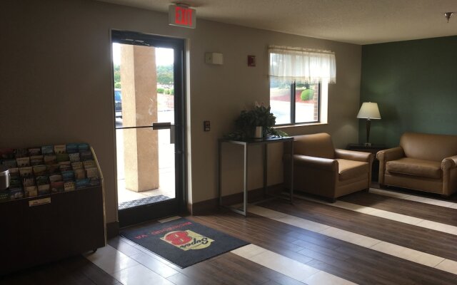 Super 8 Richmond Midlothian Turnpike