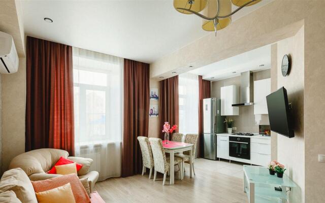 Аврора на улице Весенняя 16