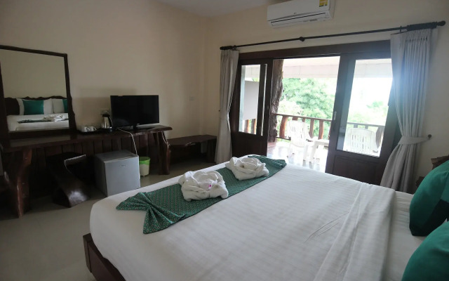Krabi Klong Muang Bay View