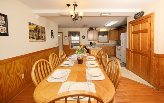 Ivy Falls 9 - Five Bedroom Chalet