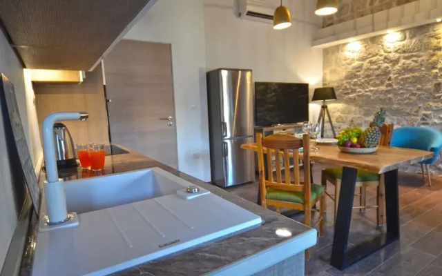 Elegant Rovinj Old Town Apartment