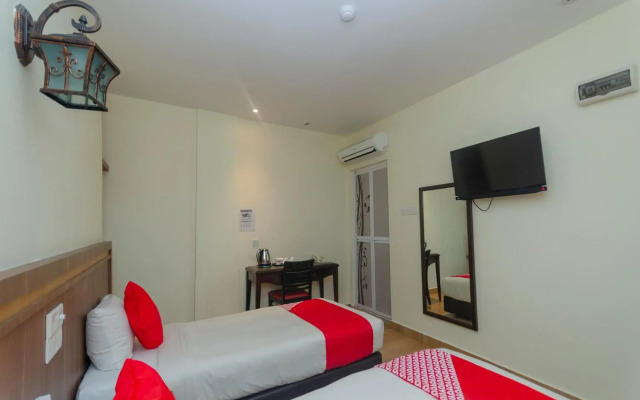 Super OYO 596 The Vintage Hotel