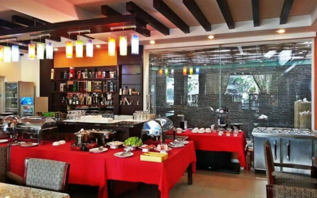 One World Hotel