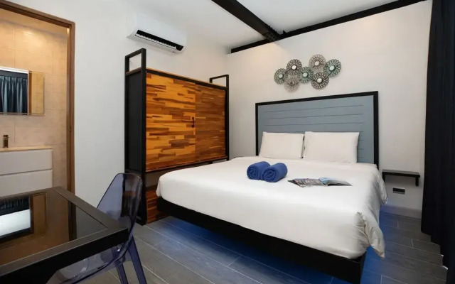 Innovative 12m Eco Pool Villa Sunset 1