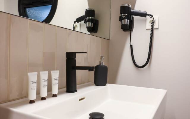 Mythic Boutique Bed & Breakfast