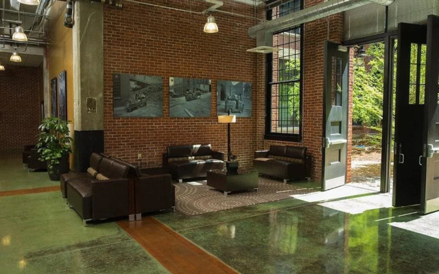 Global Luxury Suites at the Mill