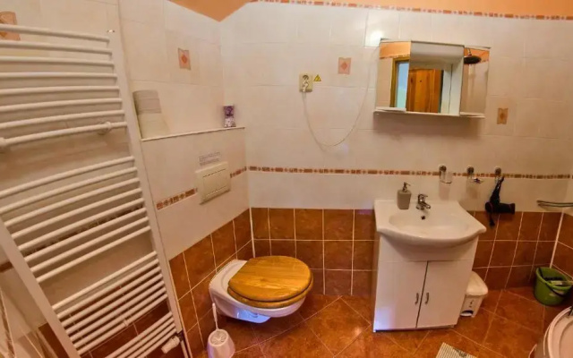 Vila Rhea