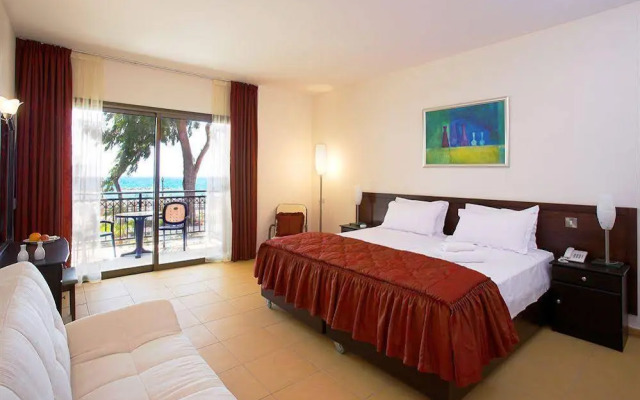 Aquarius Beach Hotel
