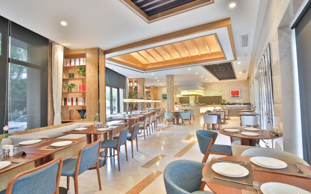 Good Fortune Boutique Hotel