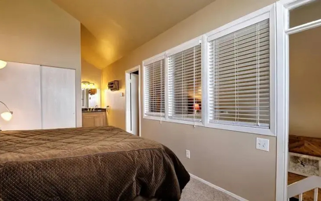 Luxury Abode at Red Pine