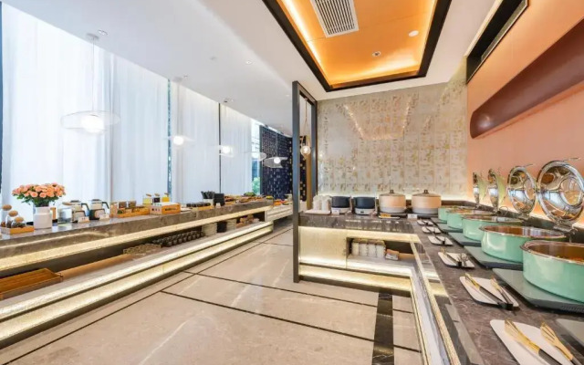 Echarm Hotel (Chengdu Chunxi Road Pedestrian Street)
