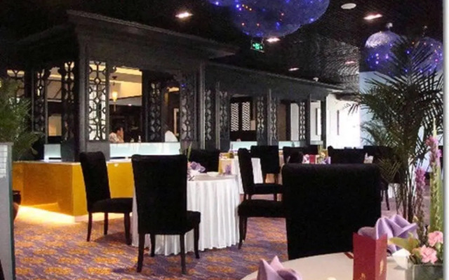 Beijing Continental Grand Hotel