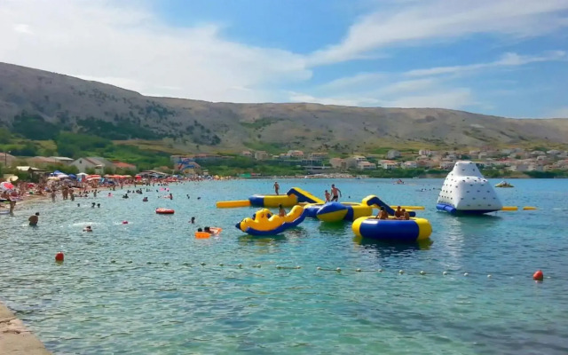 Mate - free parking - SA1(2)